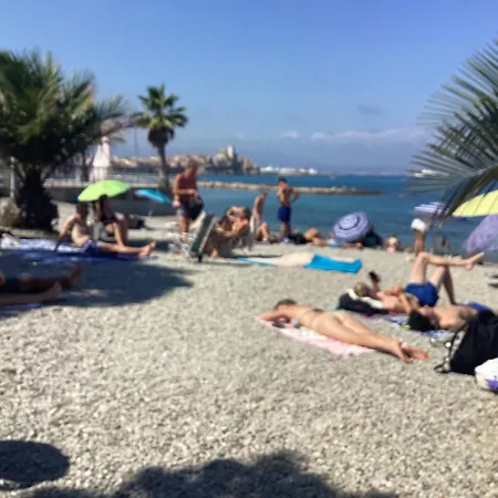 Independant, Front De Et A 200m Antibes