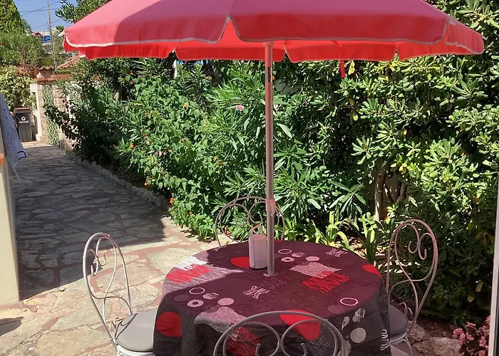 Holiday home Independant, Front De Et A 200m