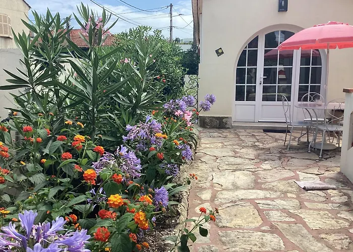 Independant, Front De Et A 200m Holiday home